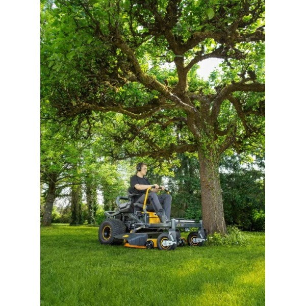 Nulinio apsisukimo vejos traktoriukas Cub Cadet Z2 127